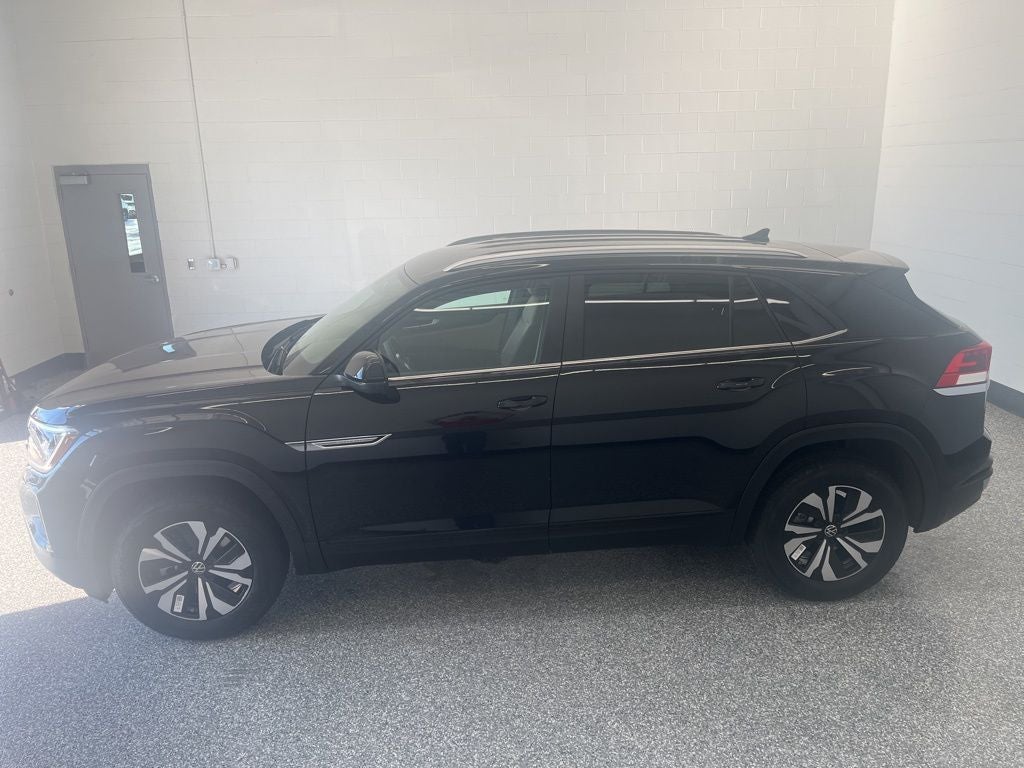 2026 Volkswagen Atlas Cross Sport 2.0T SE