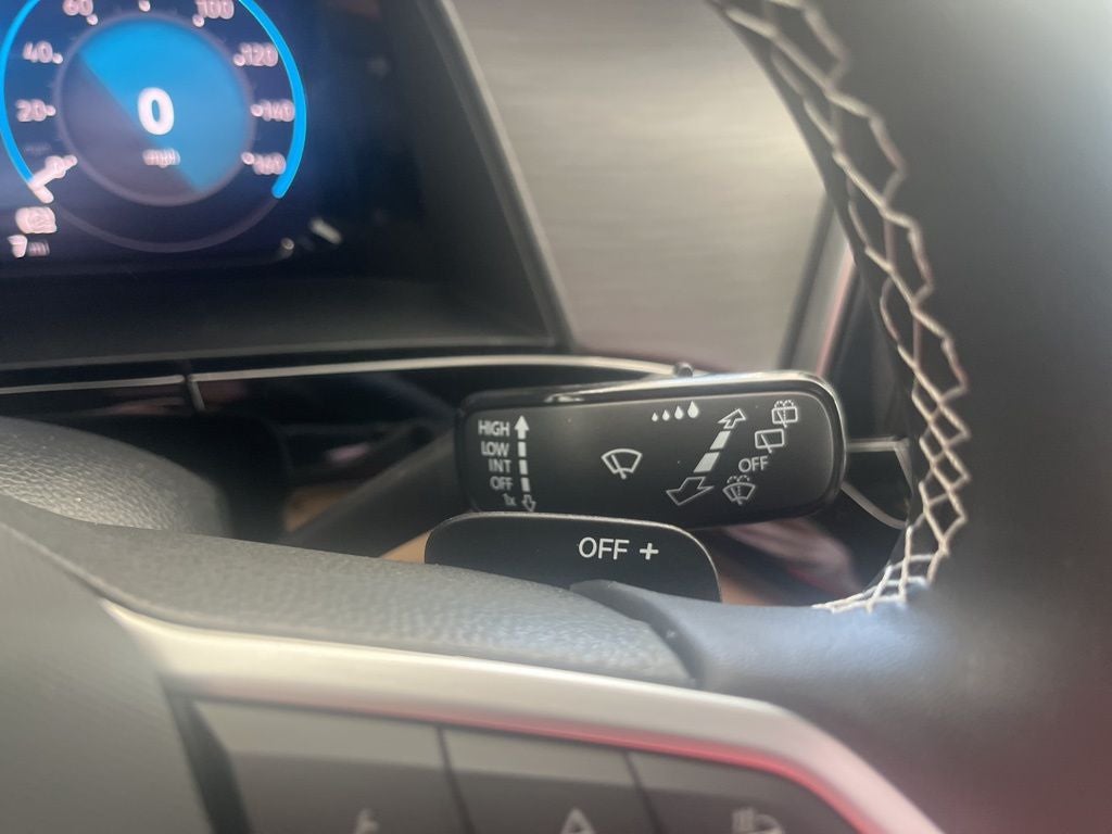 2026 Volkswagen Atlas Cross Sport 2.0T SE