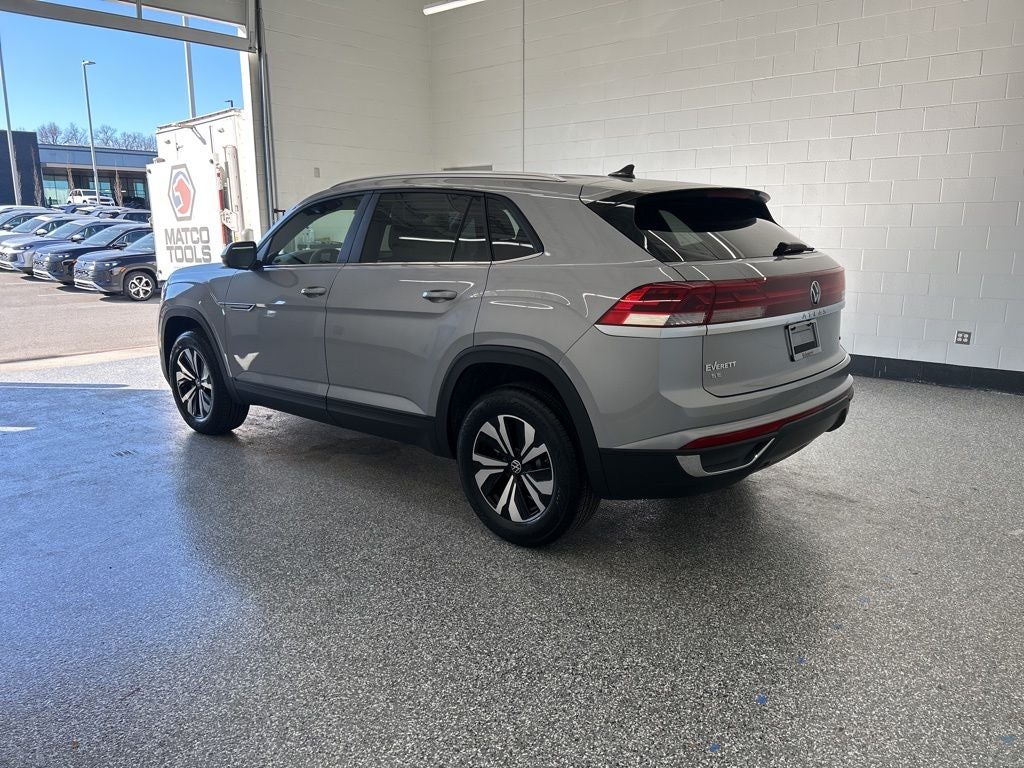2026 Volkswagen Atlas Cross Sport 2.0T SE