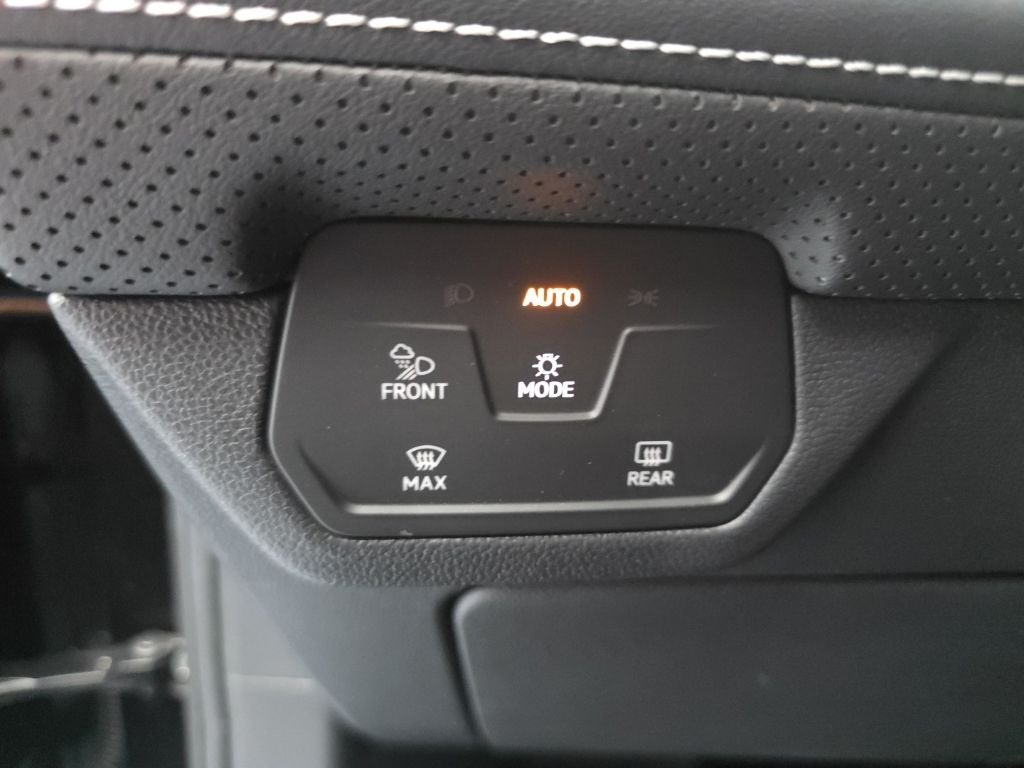 2026 Volkswagen Atlas Cross Sport 2.0T SE