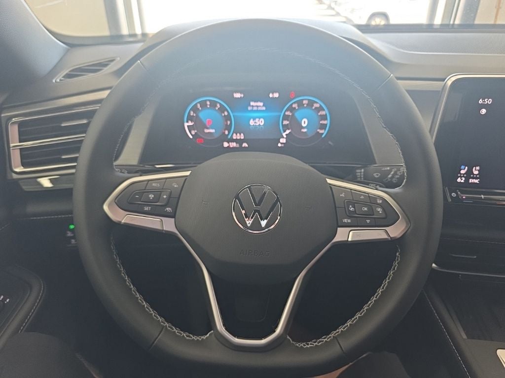 2026 Volkswagen Atlas Cross Sport 2.0T SE