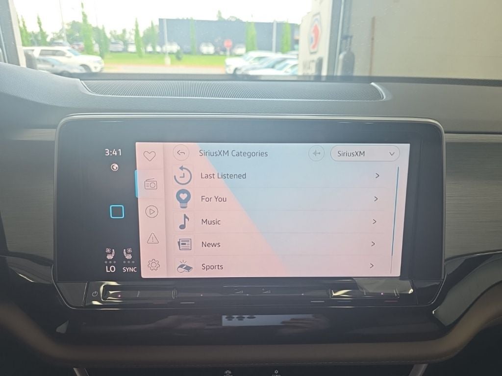 2026 Volkswagen Atlas Cross Sport 2.0T SE