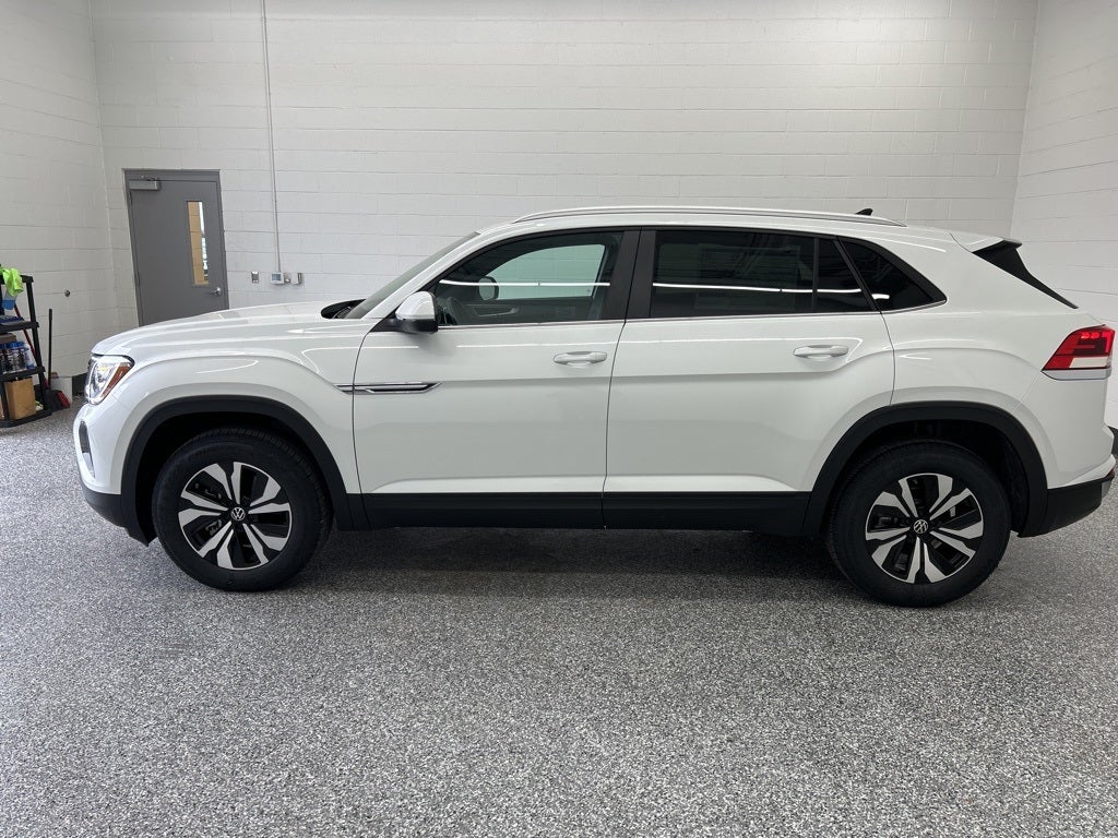 2026 Volkswagen Atlas Cross Sport 2.0T SE