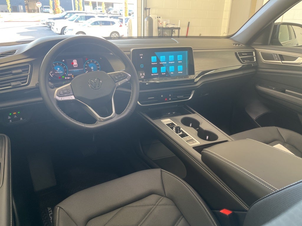 2026 Volkswagen Atlas Cross Sport 2.0T SE