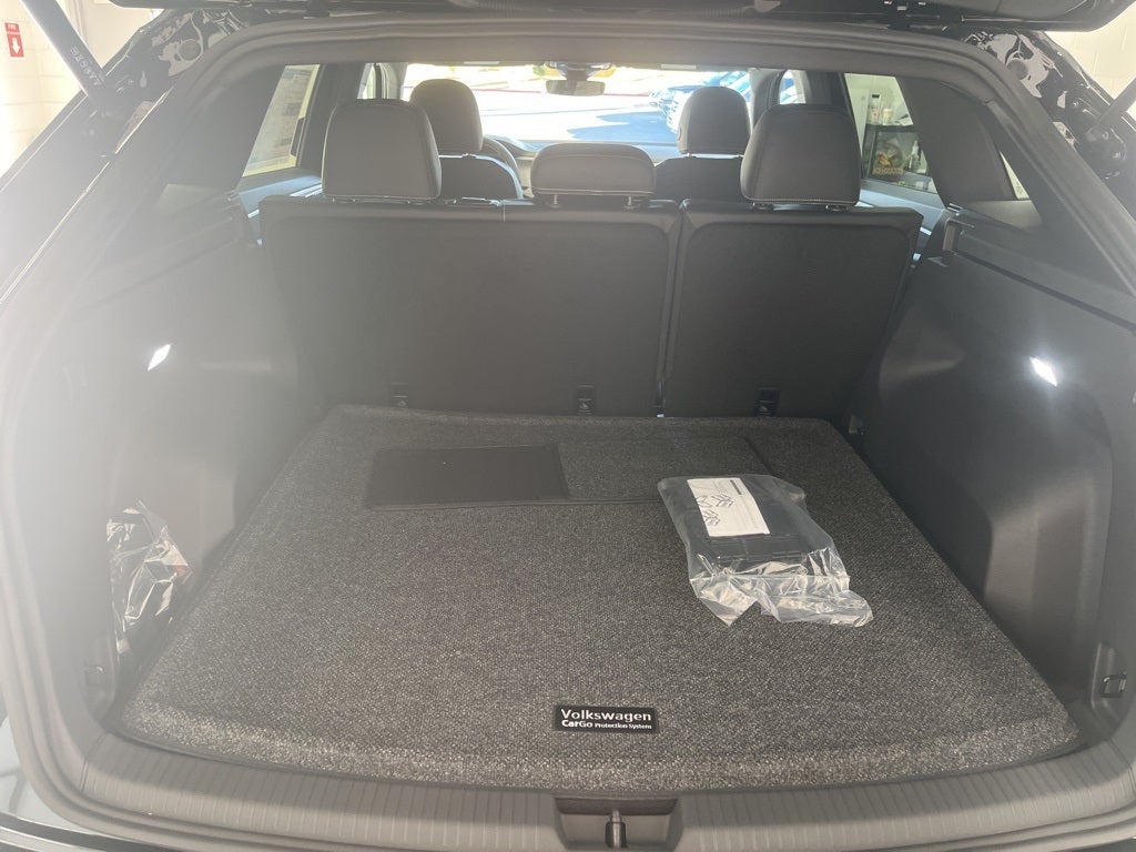 2026 Volkswagen Atlas Cross Sport 2.0T SE