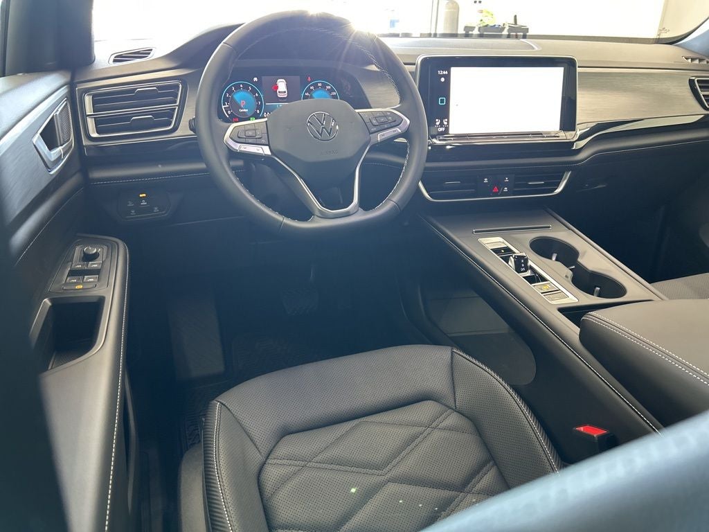 2026 Volkswagen Atlas Cross Sport 2.0T SE