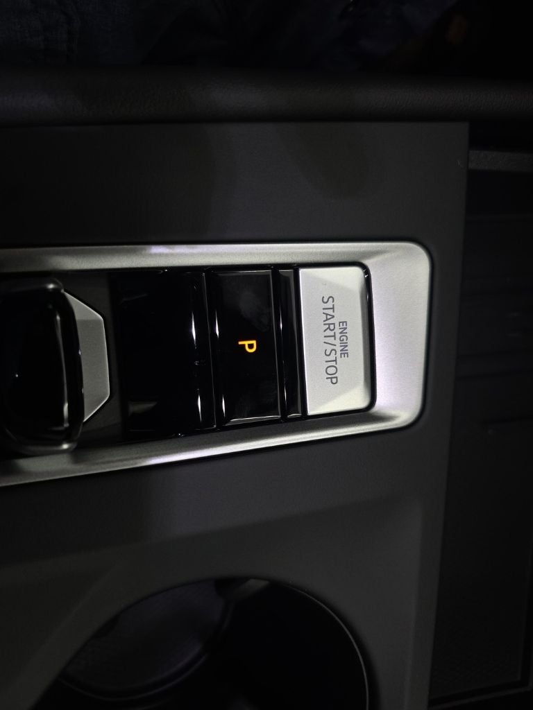 2026 Volkswagen Atlas Cross Sport 2.0T SE