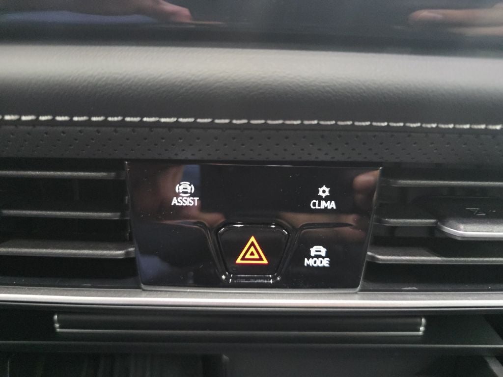 2026 Volkswagen Atlas Cross Sport 2.0T SE