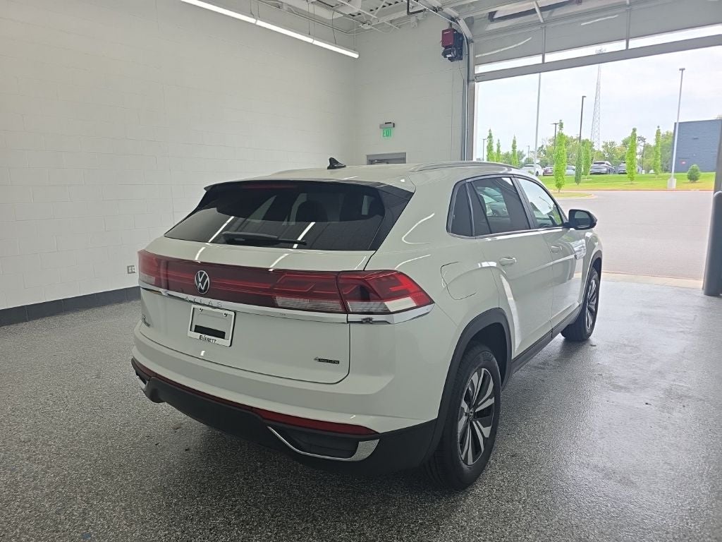 2026 Volkswagen Atlas Cross Sport 2.0T SE