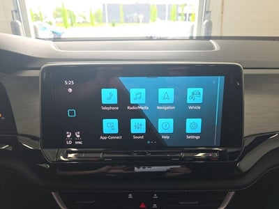 2026 Volkswagen Atlas Cross Sport 2.0T SE