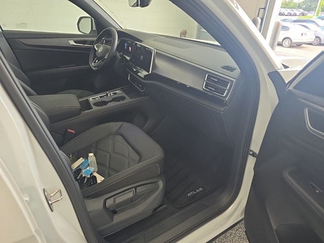 2026 Volkswagen Atlas Cross Sport 2.0T SE