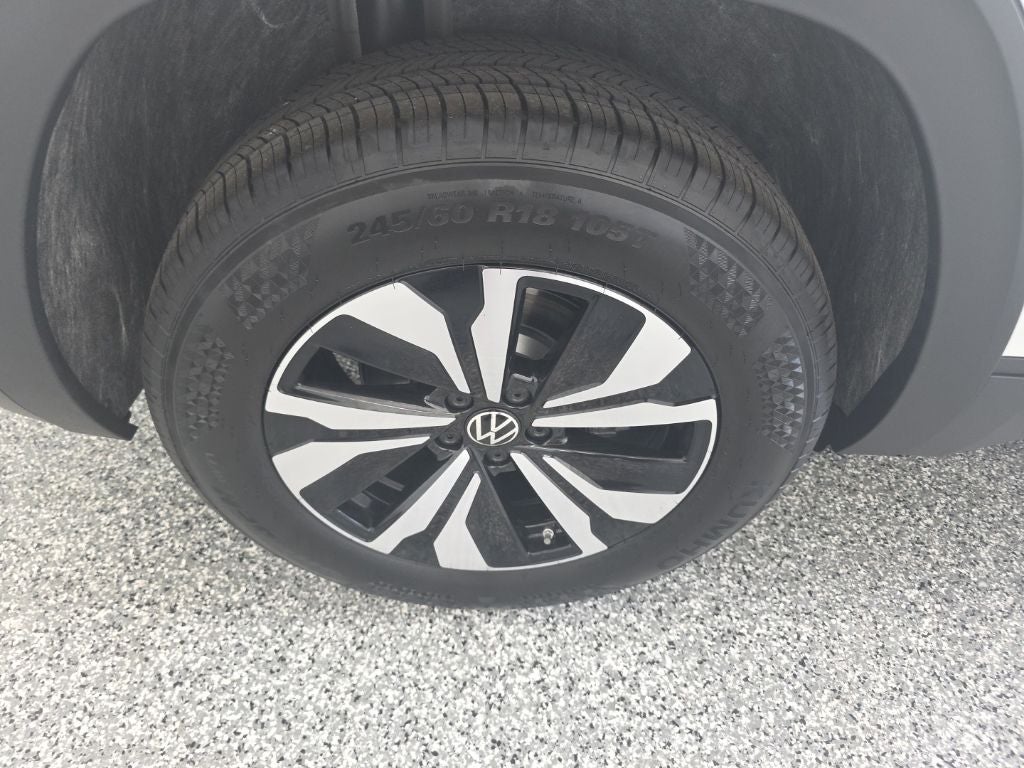 2026 Volkswagen Atlas Cross Sport 2.0T SE
