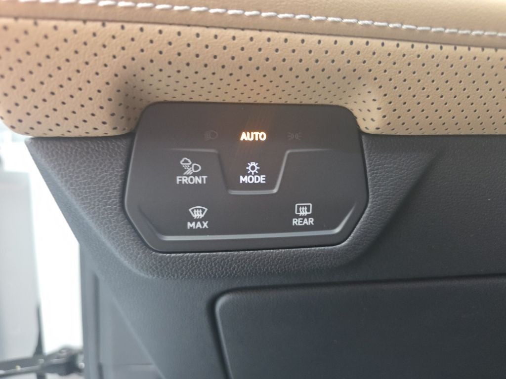 2026 Volkswagen Atlas Cross Sport 2.0T SE