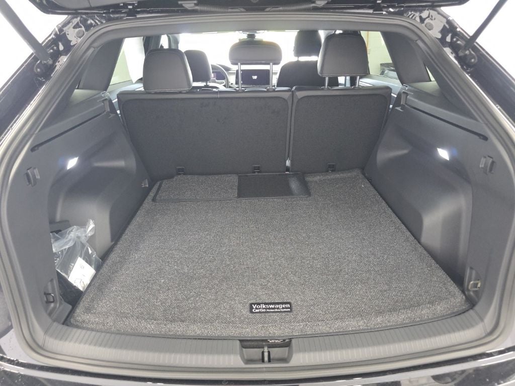 2026 Volkswagen Atlas Cross Sport 2.0T SE