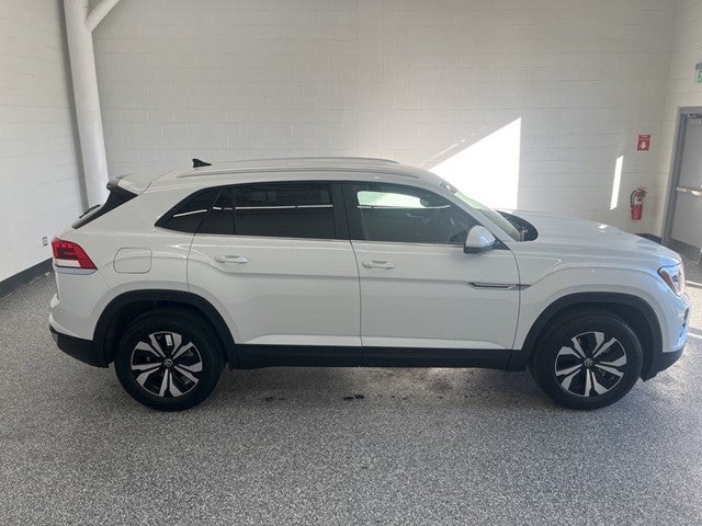 2026 Volkswagen Atlas Cross Sport 2.0T SE