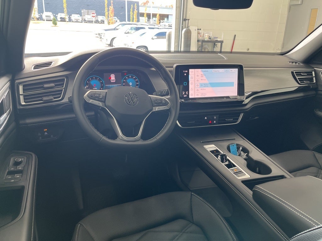 2026 Volkswagen Atlas Cross Sport 2.0T SE