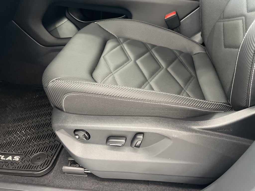 2026 Volkswagen Atlas Cross Sport 2.0T SE