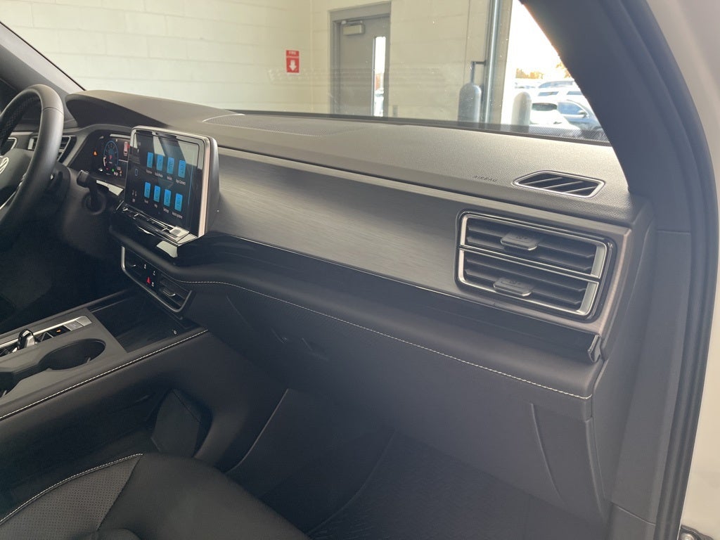 2026 Volkswagen Atlas Cross Sport 2.0T SE