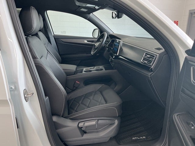 2026 Volkswagen Atlas Cross Sport 2.0T SE