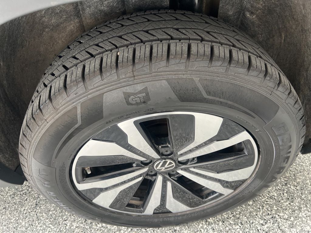 2024 Volkswagen Atlas Cross Sport 2.0T SE