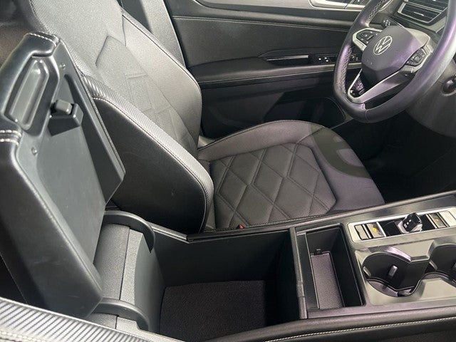 2024 Volkswagen Atlas Cross Sport 2.0T SE