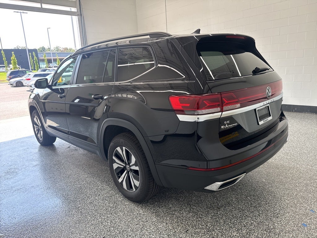 2026 Volkswagen Atlas 2.0T SE