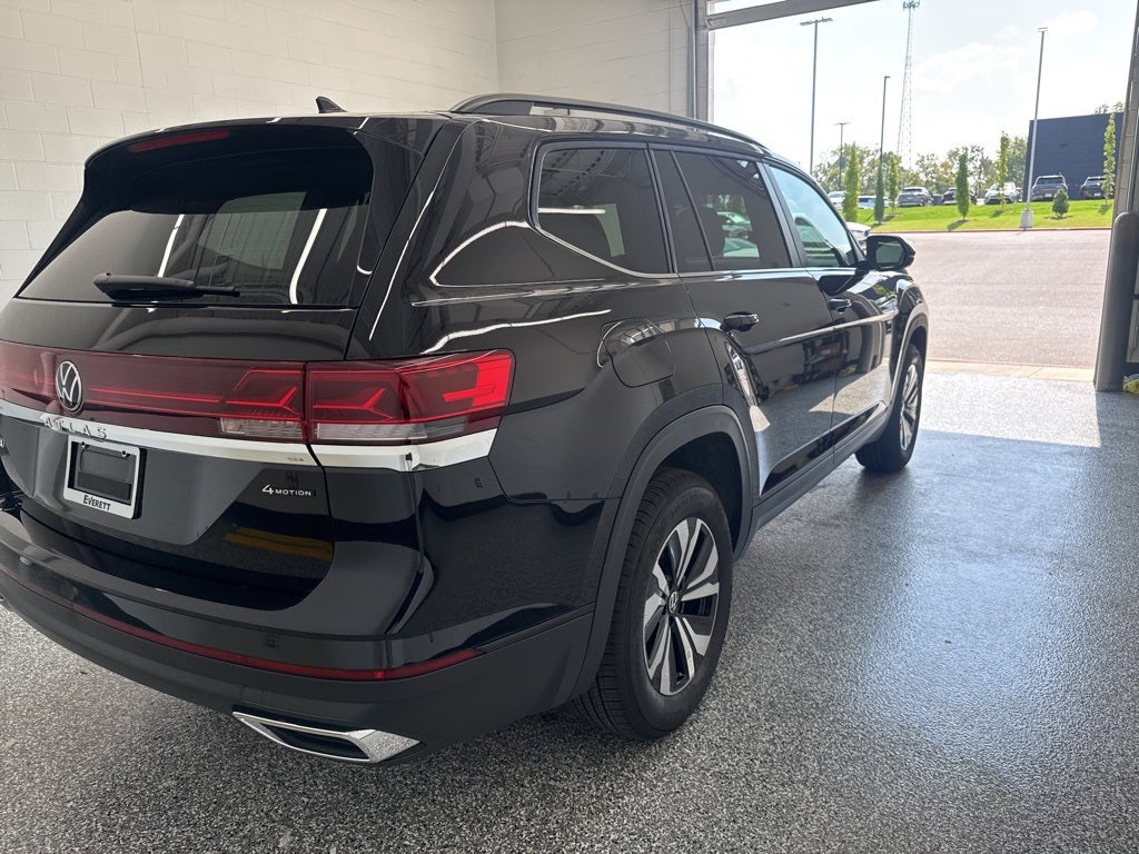 2026 Volkswagen Atlas 2.0T SE