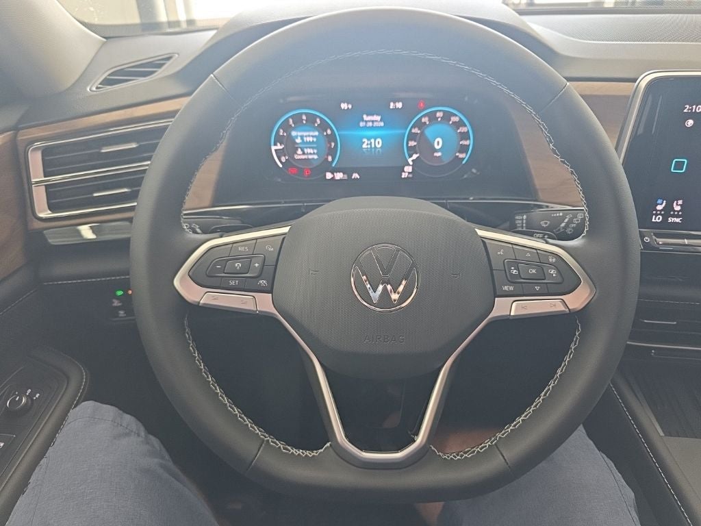 2026 Volkswagen Atlas 2.0T SE