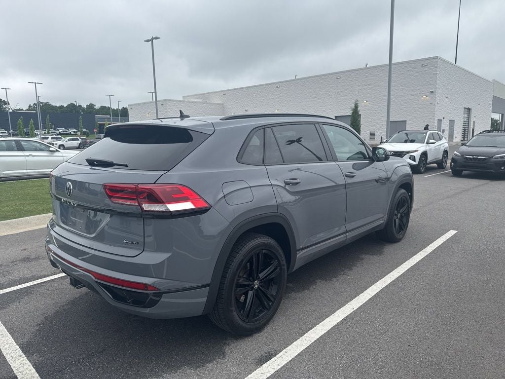 2023 Volkswagen Atlas Cross Sport 3.6L V6 SEL R-Line