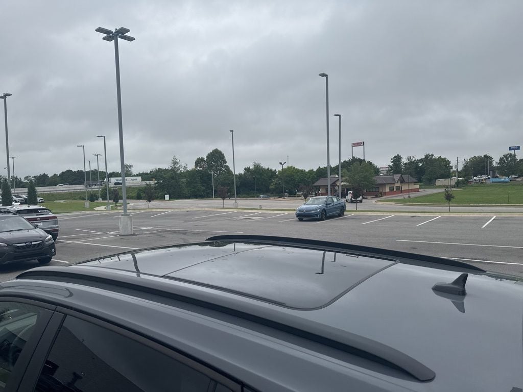 2023 Volkswagen Atlas Cross Sport 3.6L V6 SEL R-Line