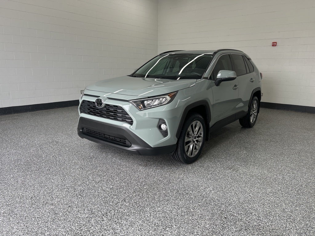 2020 Toyota RAV4 XLE Premium