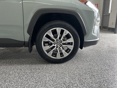 2020 Toyota RAV4 XLE Premium