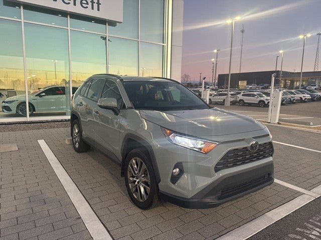 2020 Toyota RAV4 XLE Premium
