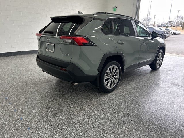2020 Toyota RAV4 XLE Premium