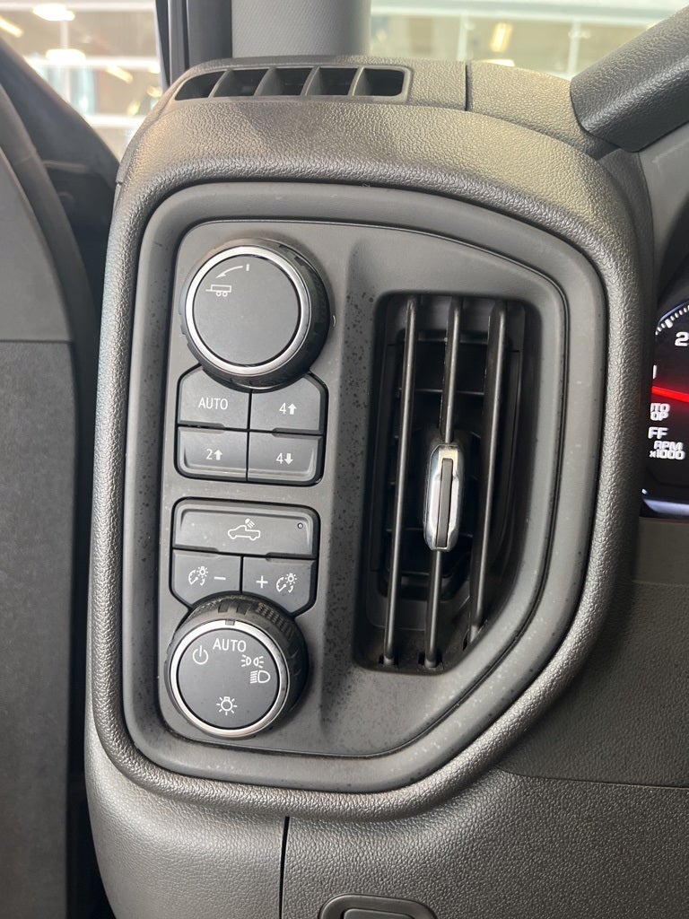 2025 Chevrolet Silverado 1500 Custom Trail Boss