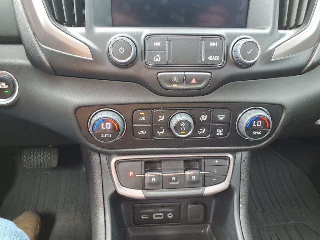 2024 GMC Terrain AT4