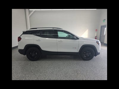 2024 GMC Terrain AT4