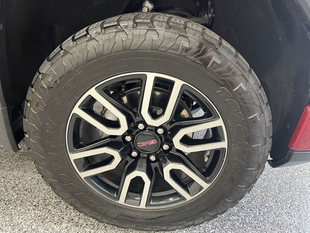 2025 GMC Sierra 1500 AT4