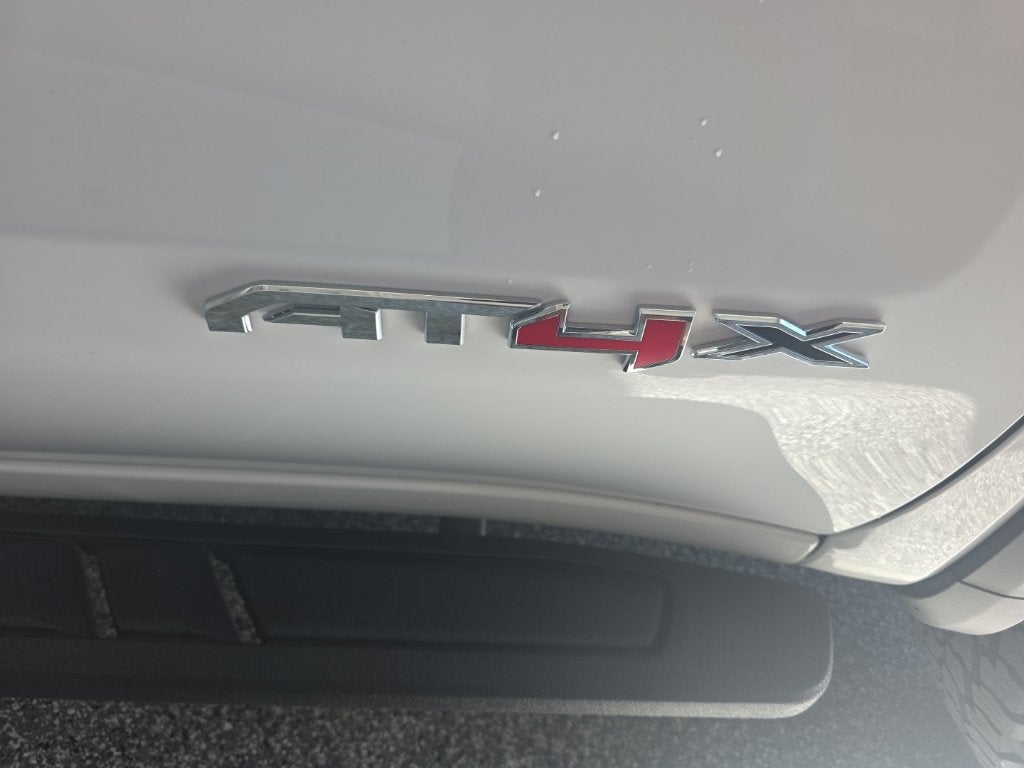 2025 GMC Sierra 1500 AT4X