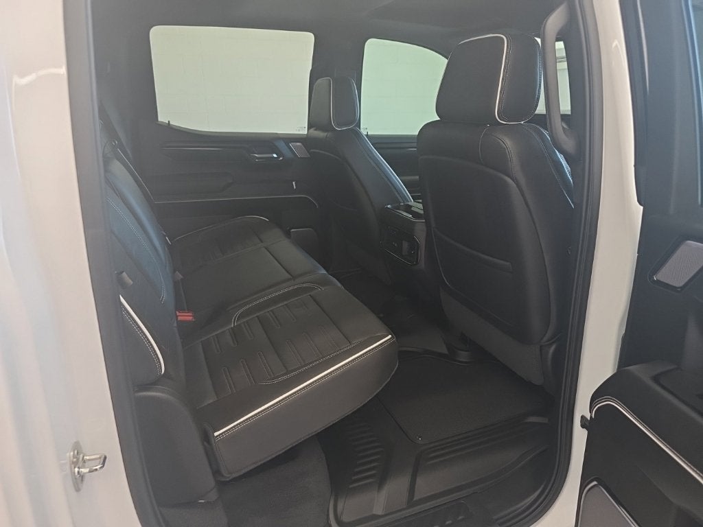 2025 GMC Sierra 1500 AT4X