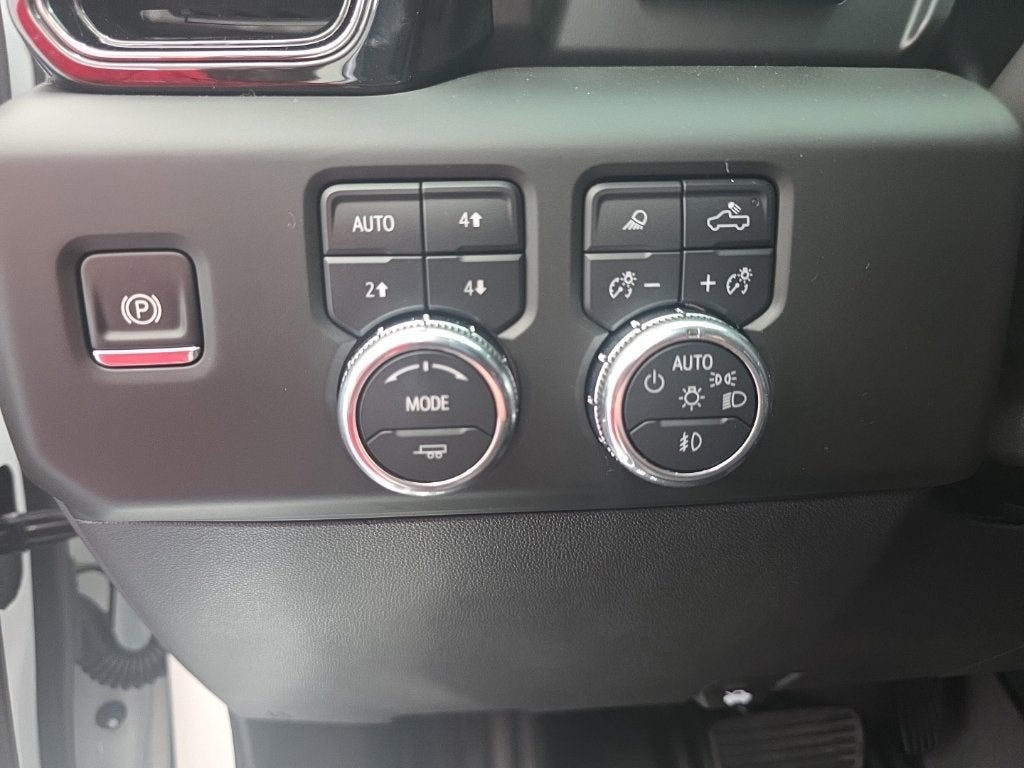 2025 GMC Sierra 1500 AT4X