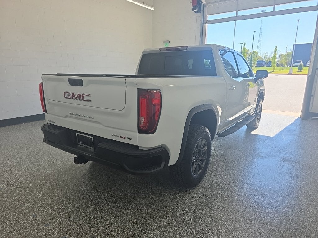 2025 GMC Sierra 1500 AT4X