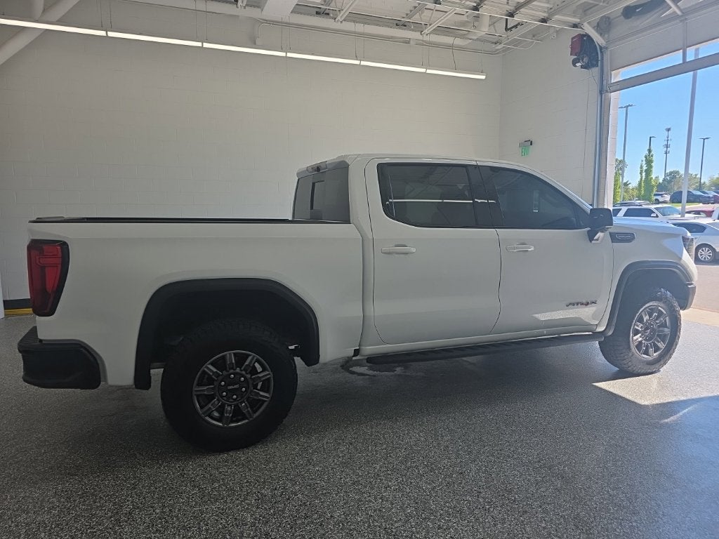 2025 GMC Sierra 1500 AT4X
