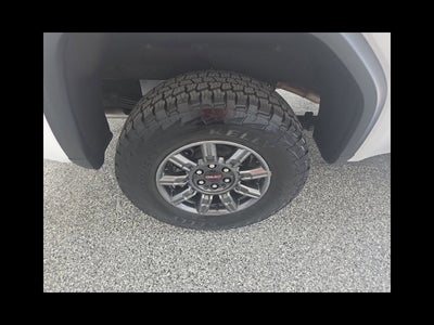 2025 GMC Sierra 1500 AT4X