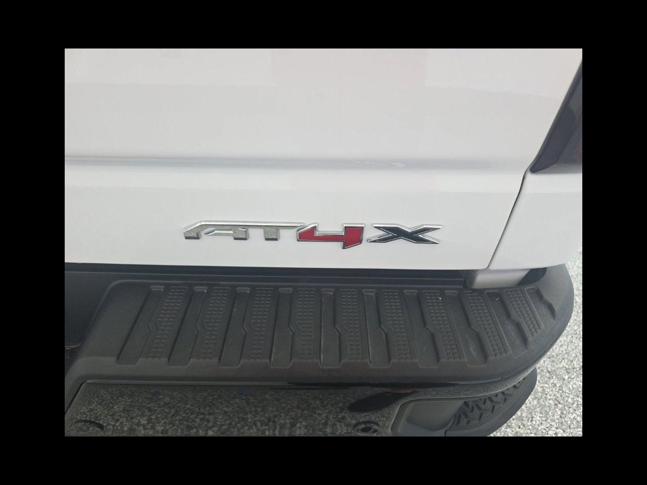 2025 GMC Sierra 1500 AT4X
