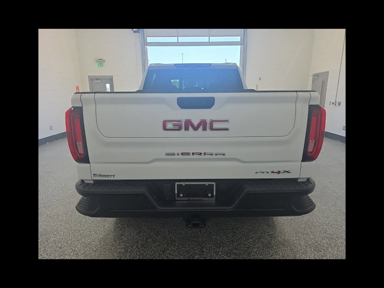 2025 GMC Sierra 1500 AT4X