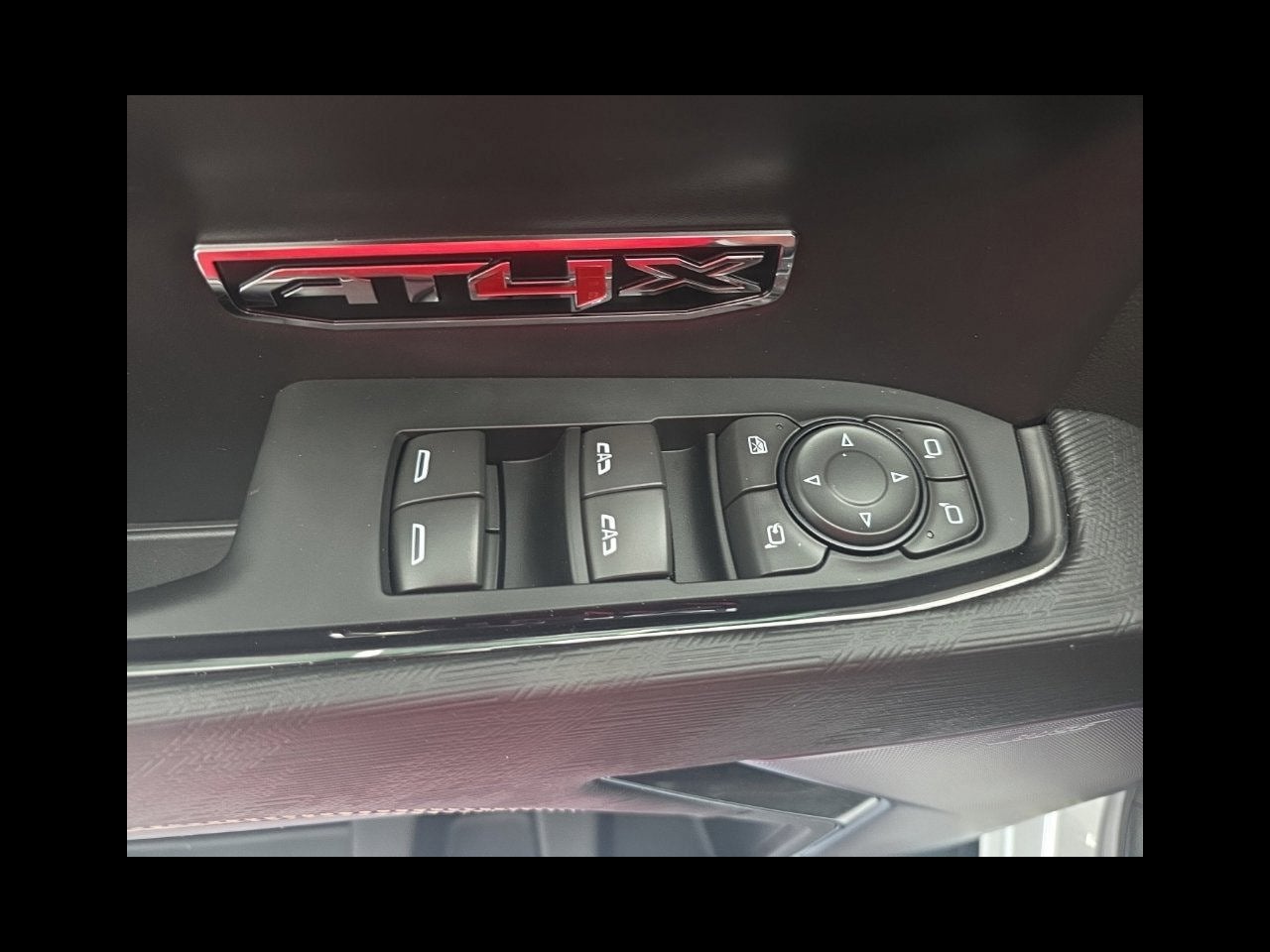 2025 GMC Sierra 1500 AT4X