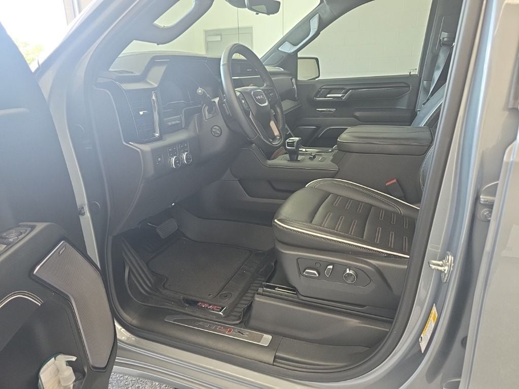 2025 GMC Sierra 1500 AT4X AT4X