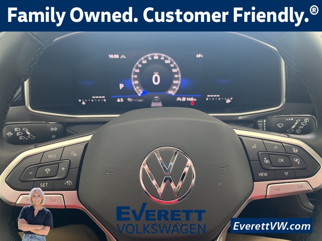 2026 Volkswagen Taos 1.5T SE Black