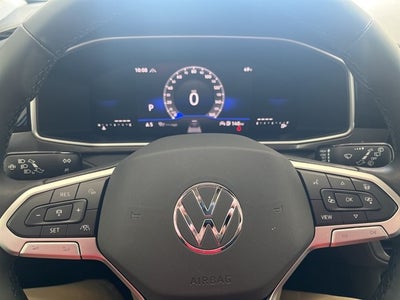 2026 Volkswagen Taos 1.5T SE Black